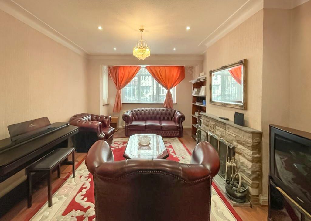 Property photo 2 of 15