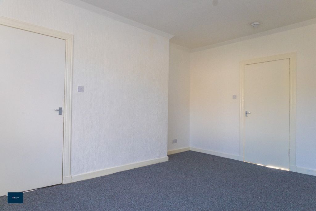 Property photo 3 of 15 Photo 3