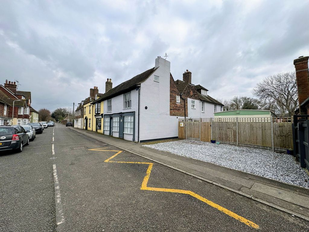 Property photo 1 of 37
