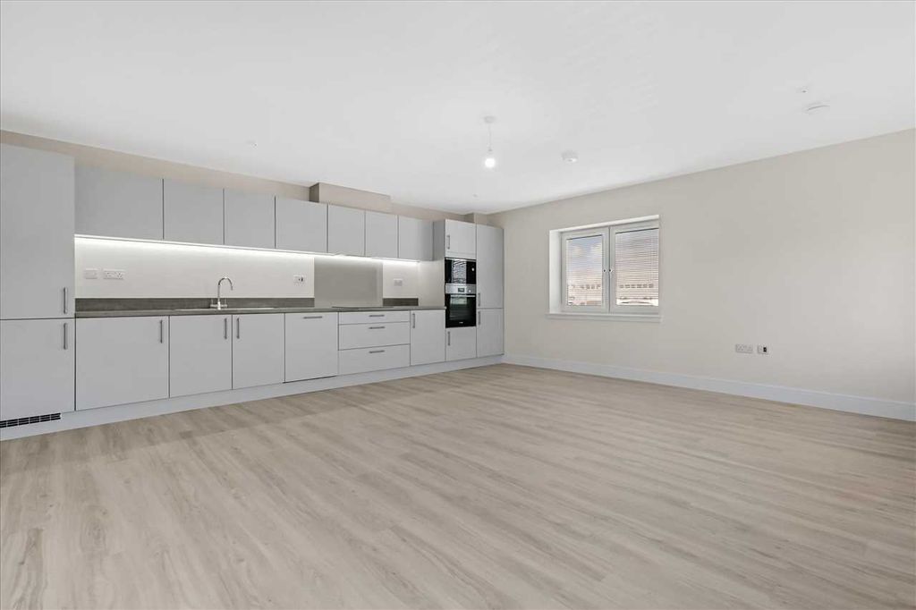 Property photo 2 of 14 Open Plan Kitchen Lounge (1)