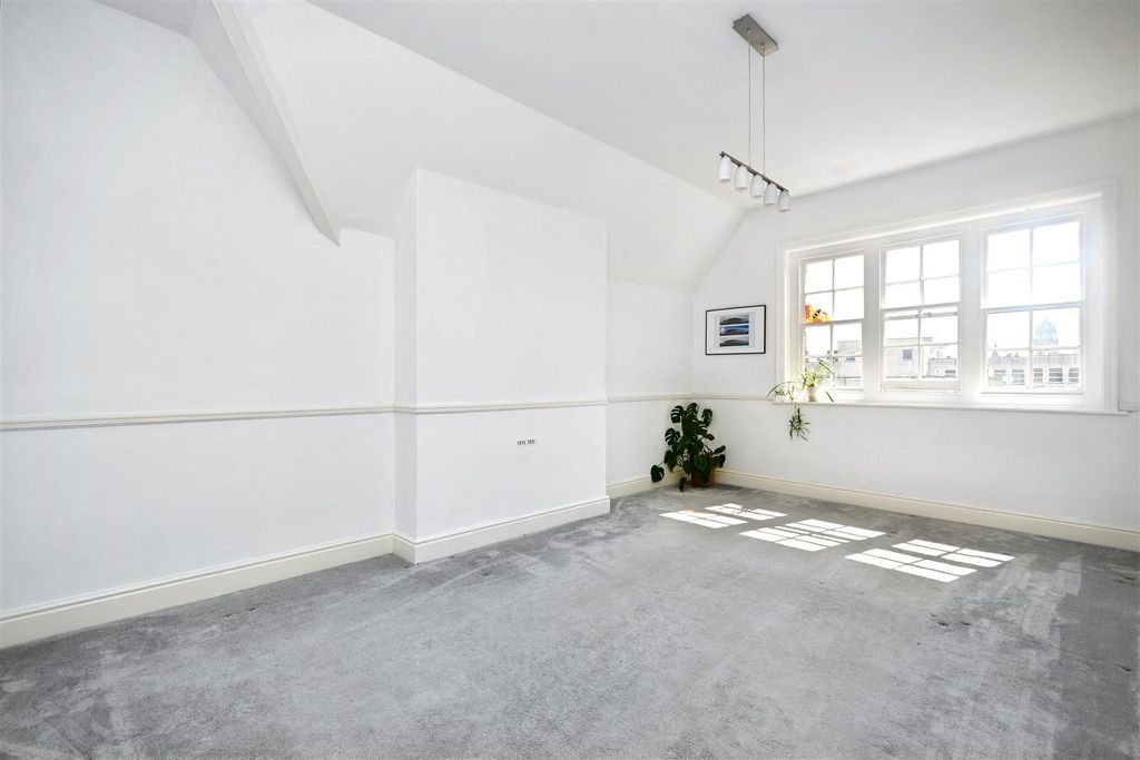 Property photo 2 of 13 Dsc_2353.Jpg