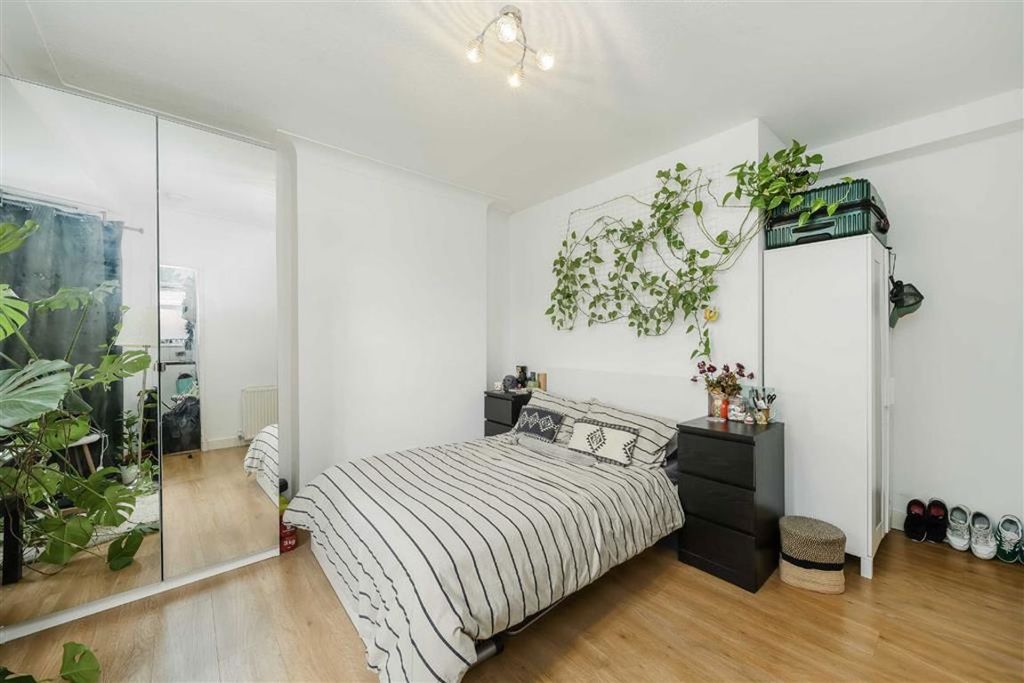 Property photo 3 of 3