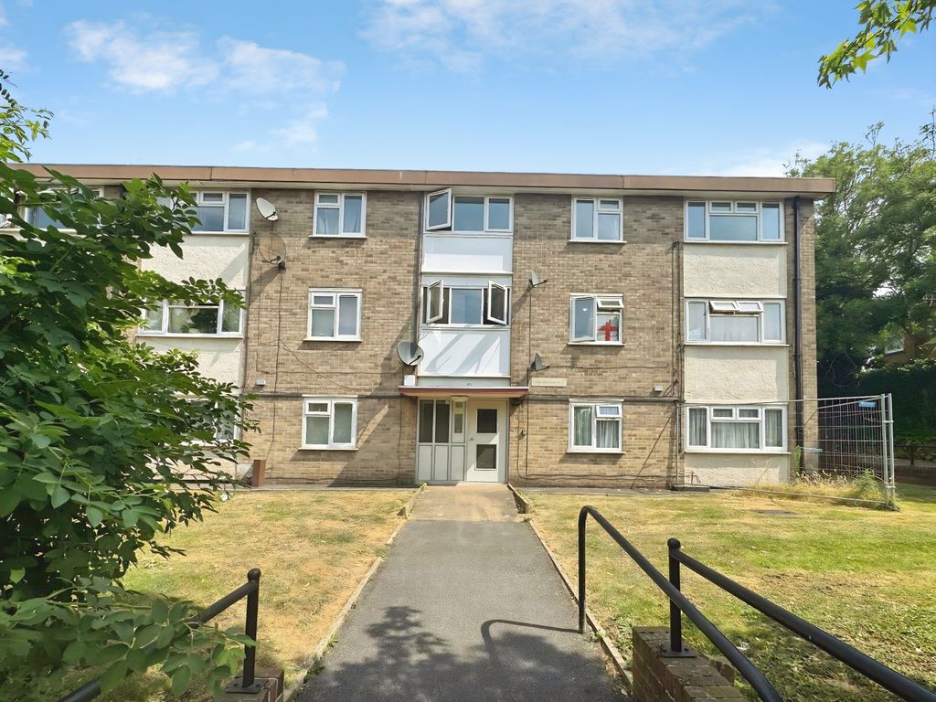 Property photo 1 of 8 400Aa5Da-70E2d80c-Fb4d-4c7F-988c-d2703F87Bf7F