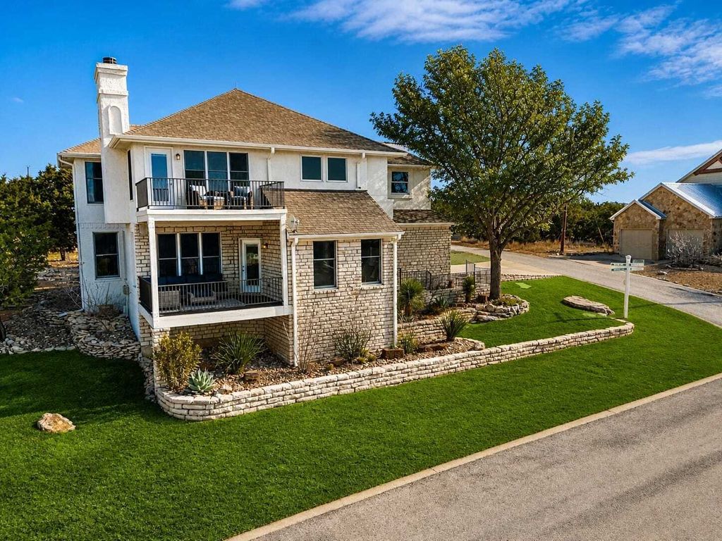 Property photo 1 of 31