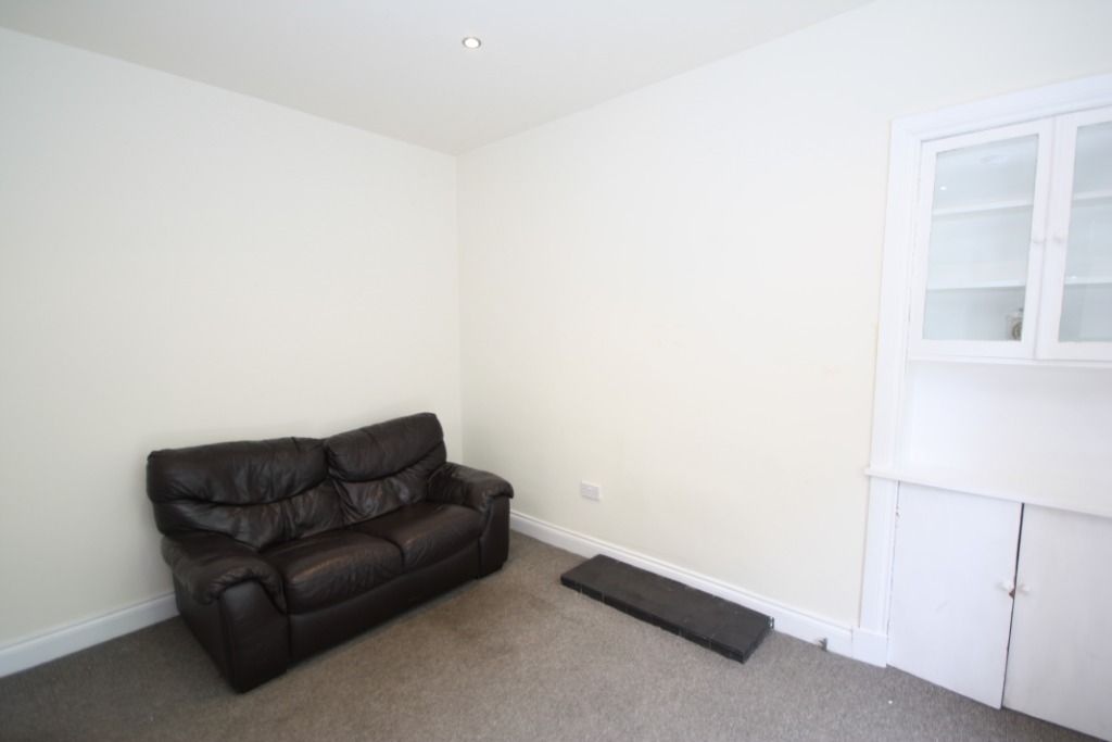 Property photo 3 of 6 Photo 3