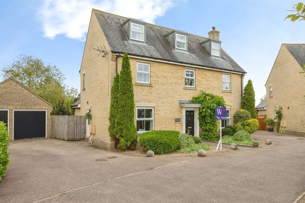 Property photo 1 of 18