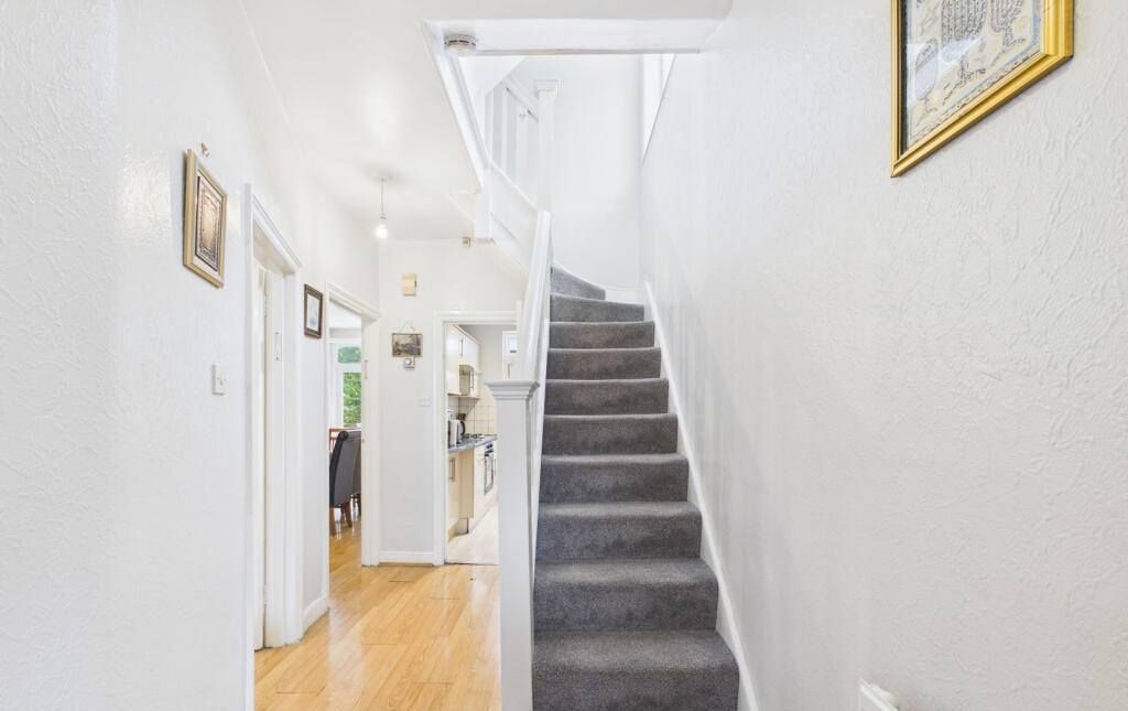Property photo 2 of 12 Efec201449d6B299d31d5B7B5736Da08