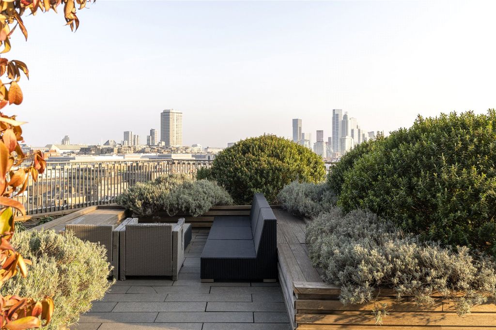 Property photo 1 of 13 Roof Terrace