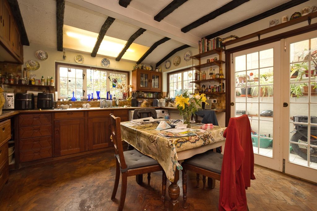 Property photo 3 of 14 Picture 3