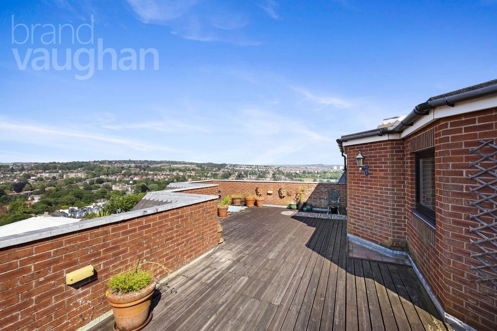 Property photo 3 of 26 Picture No. 53