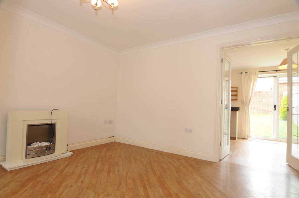 Property photo 3 of 7