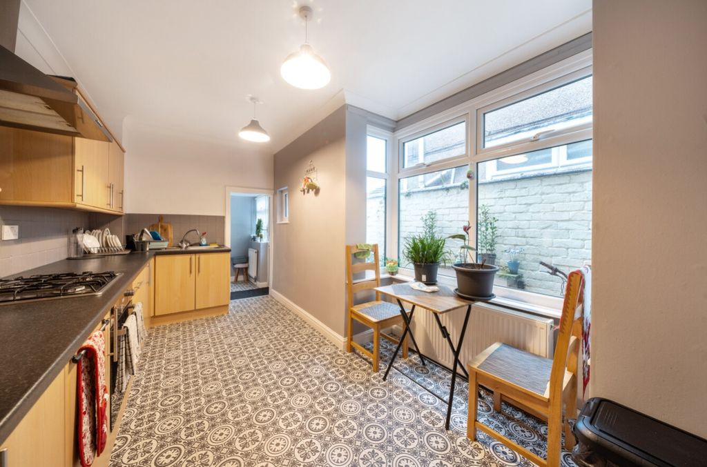 Property photo 2 of 10 1242878 (4)