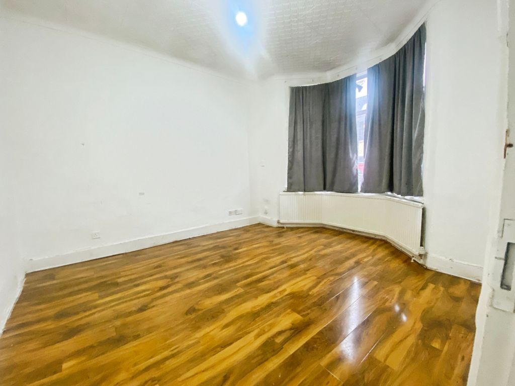 Property photo 2 of 10 0E8E49Aa-Image00008.Jpeg