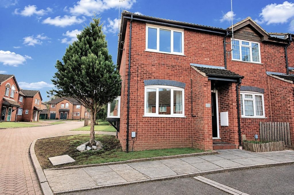 Property photo 1 of 14 17Benningtonclose-H.Jpg