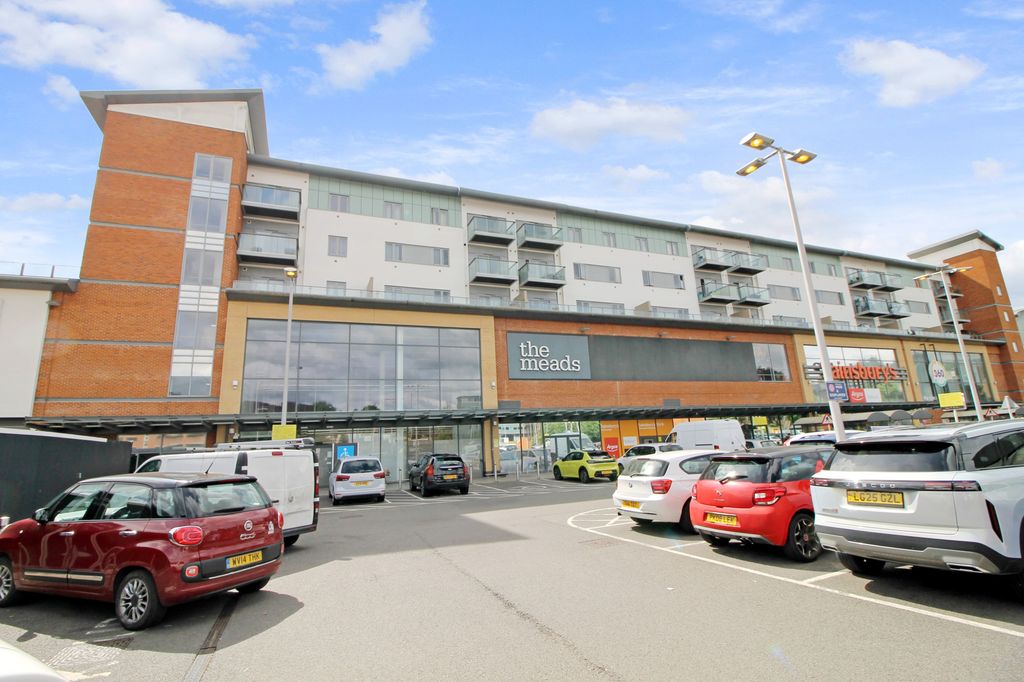 Property photo 1 of 11