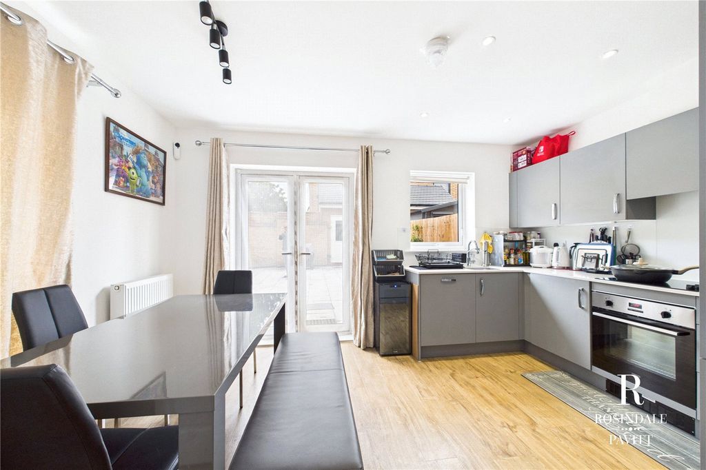 Property photo 3 of 31 Picture No. 03