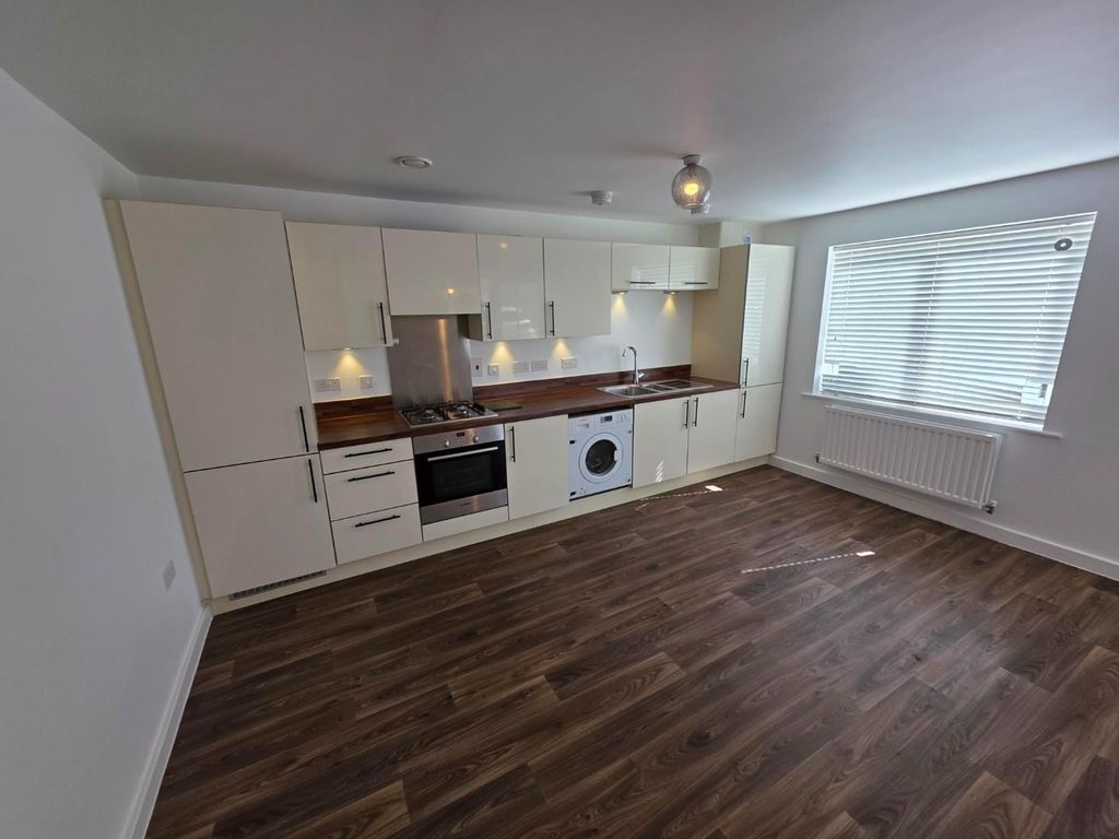 Property photo 3 of 8 Kitchen Dining.Jpg