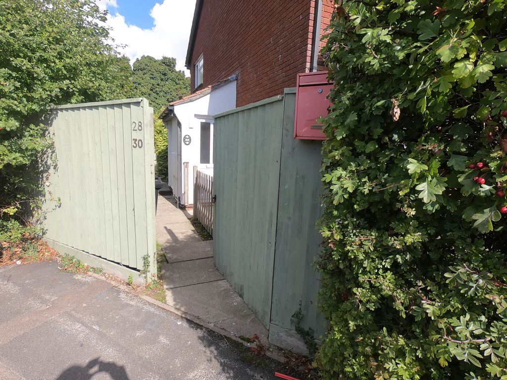 Property photo 2 of 13