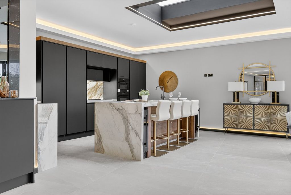 Property photo 3 of 30 Picture No. 91