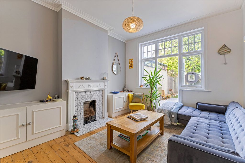 Property photo 2 of 18 Picture No. 02