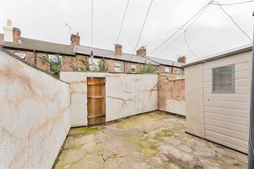 Property photo 2 of 15