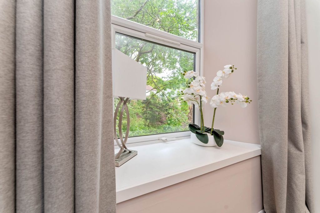 Additional image 11 of 1 bed flat for saleGillburn Road, Kilmacolm PA13