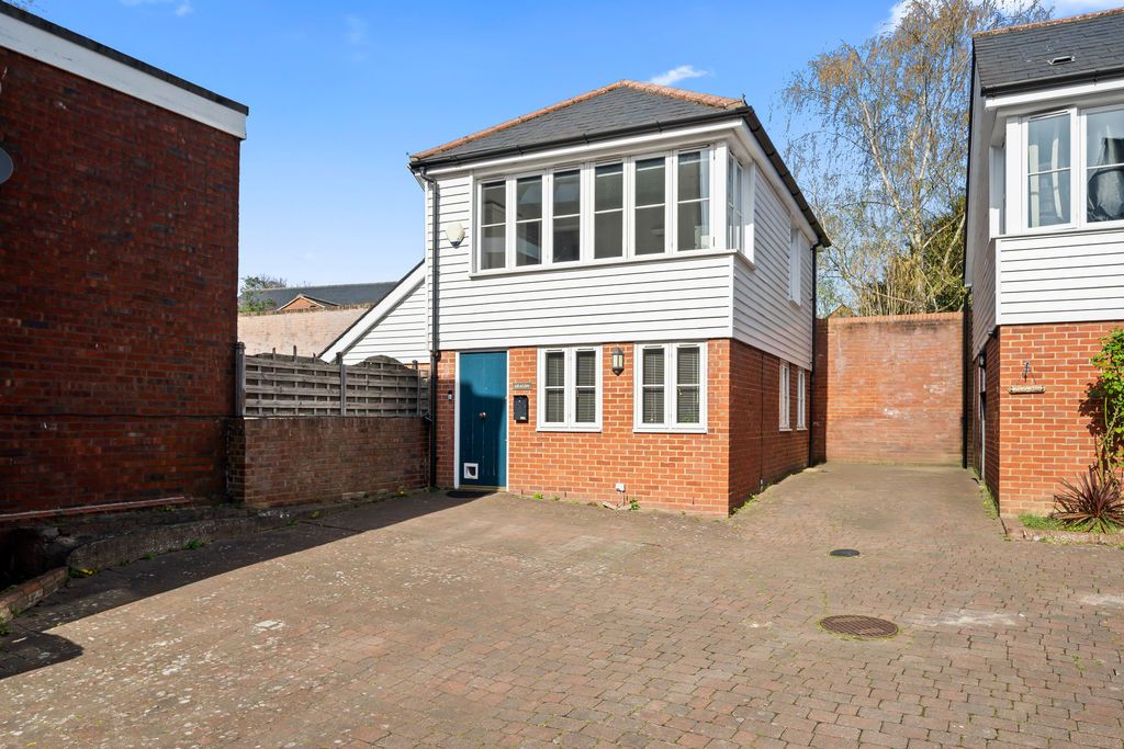 Property photo 1 of 15 Photo 15