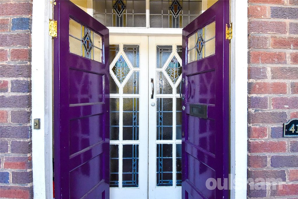 Property photo 2 of 33 Picture No. 03