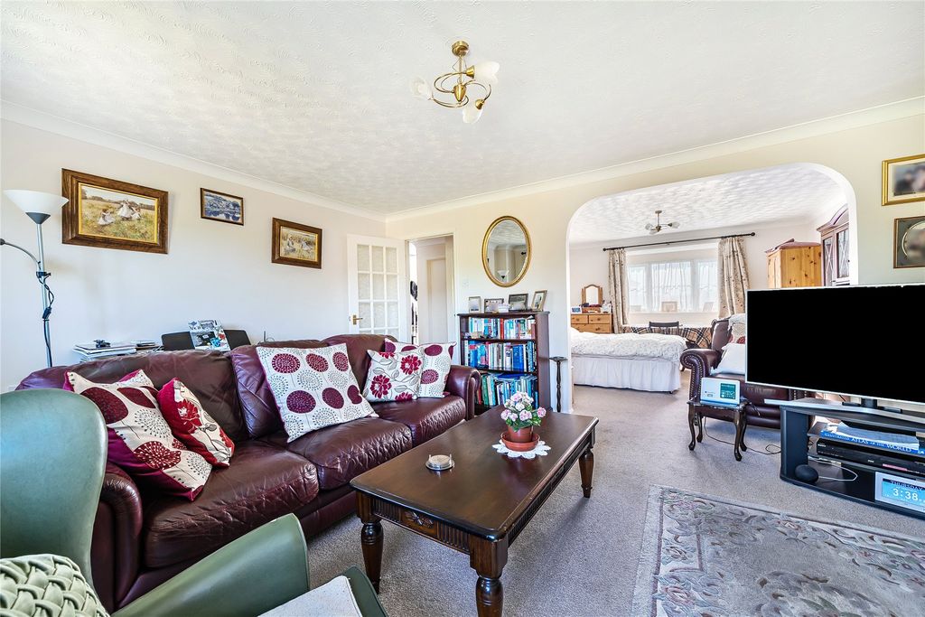 Property photo 2 of 12 Picture No. 03