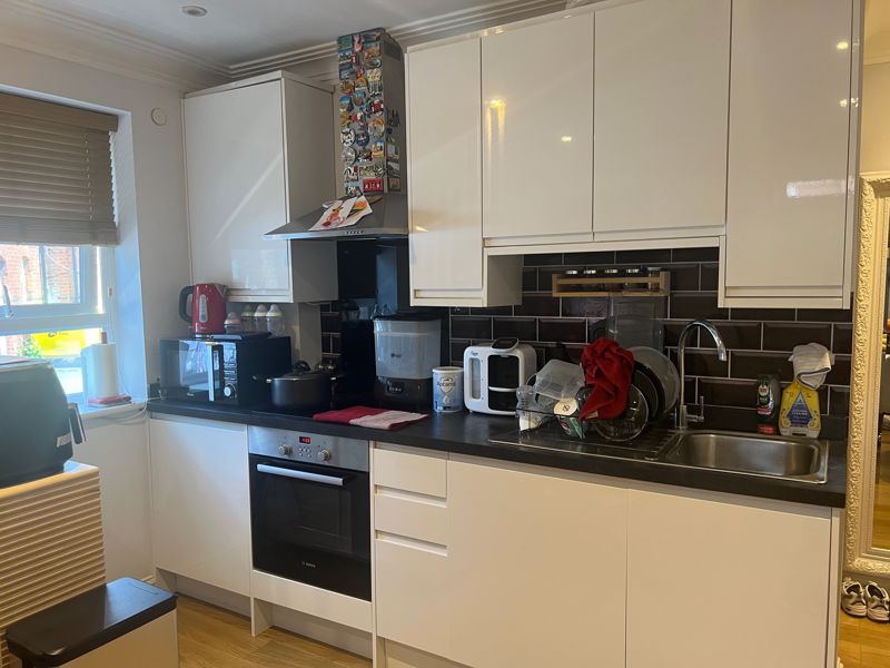 Property photo 2 of 5 Photo 4