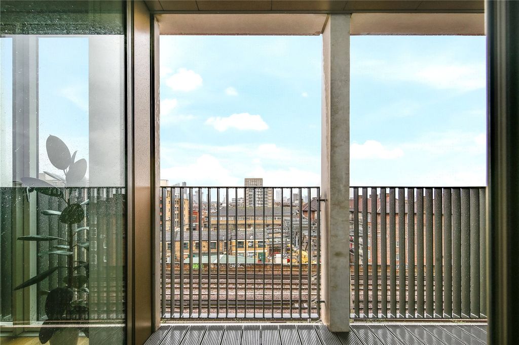 Property photo 3 of 13 Balcony