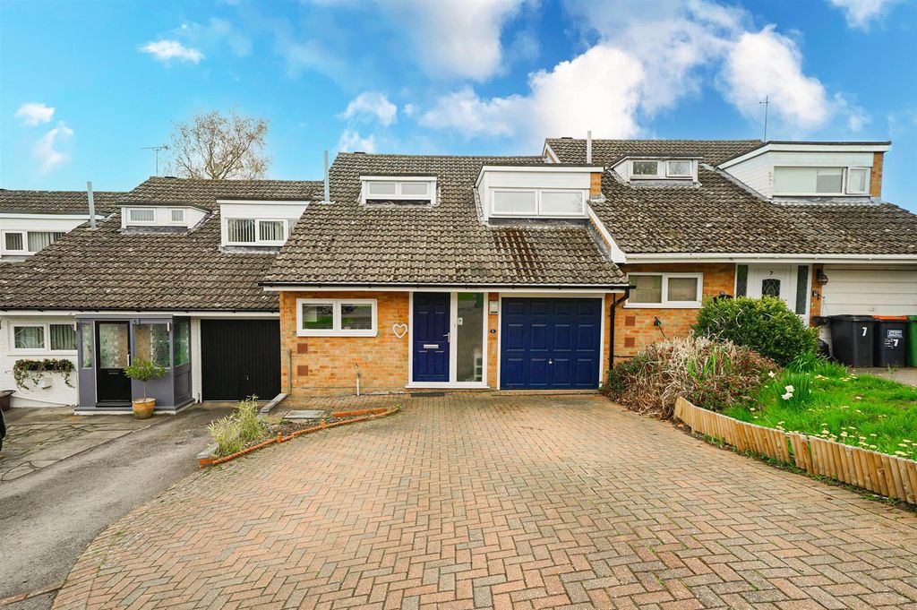 Property photo 1 of 11