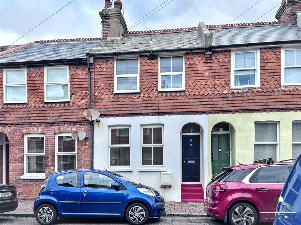 Property photo 1 of 15 01323 438506