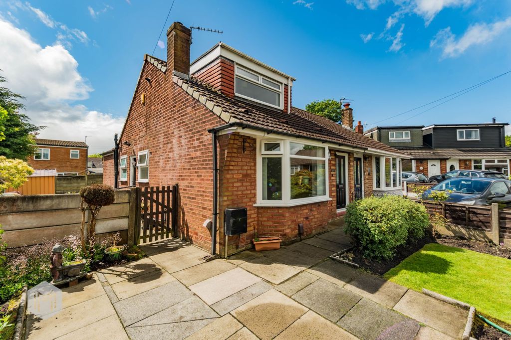 Property photo 1 of 18
