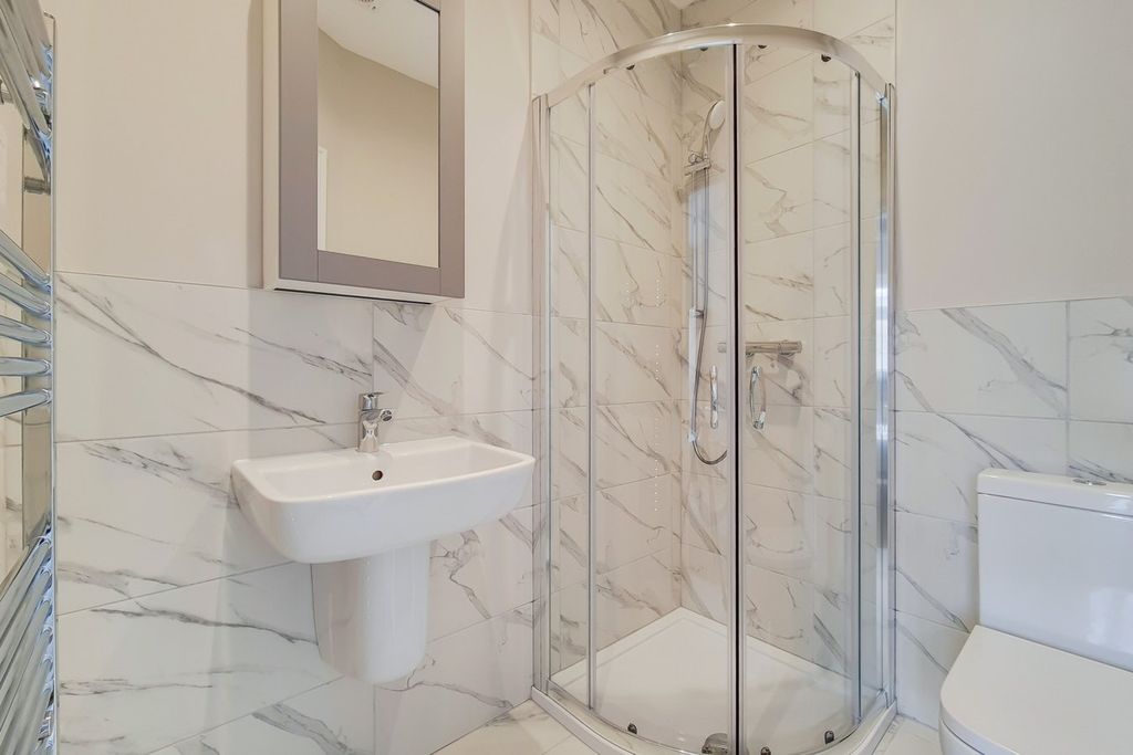 Property photo 2 of 3 Private Shower Room