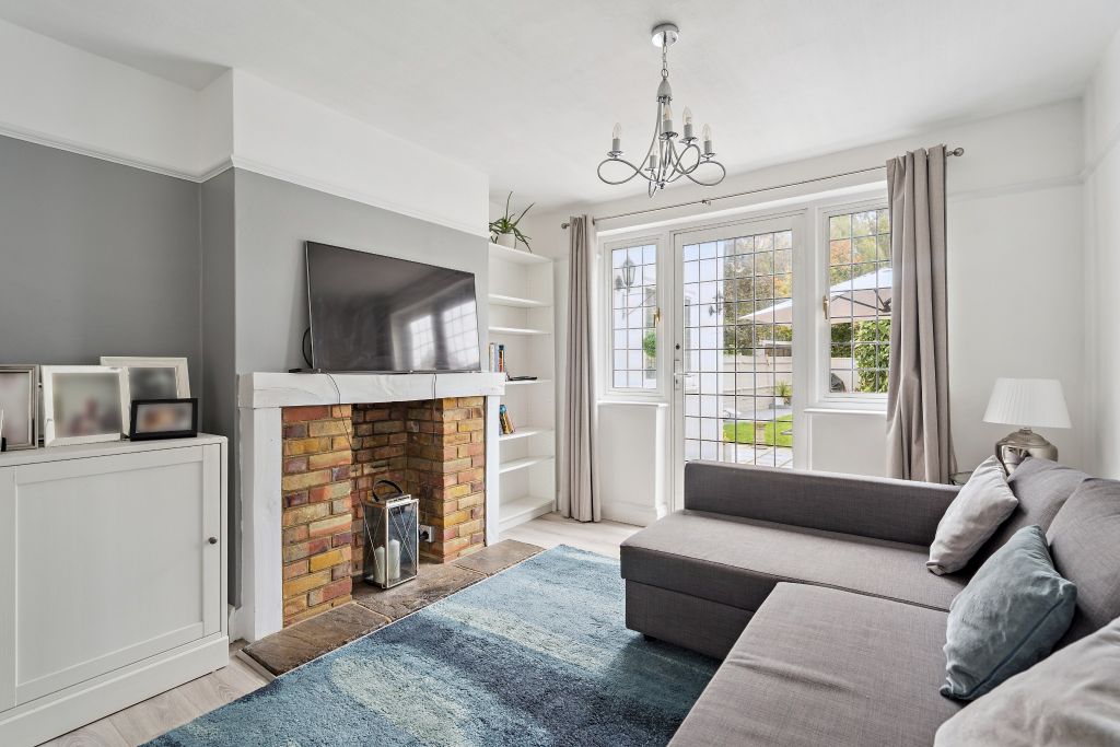 Property photo 3 of 15