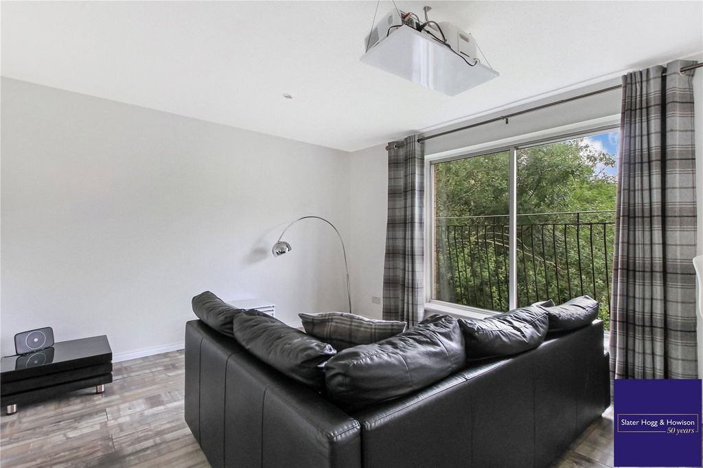 Property photo 3 of 14 Picture No. 06