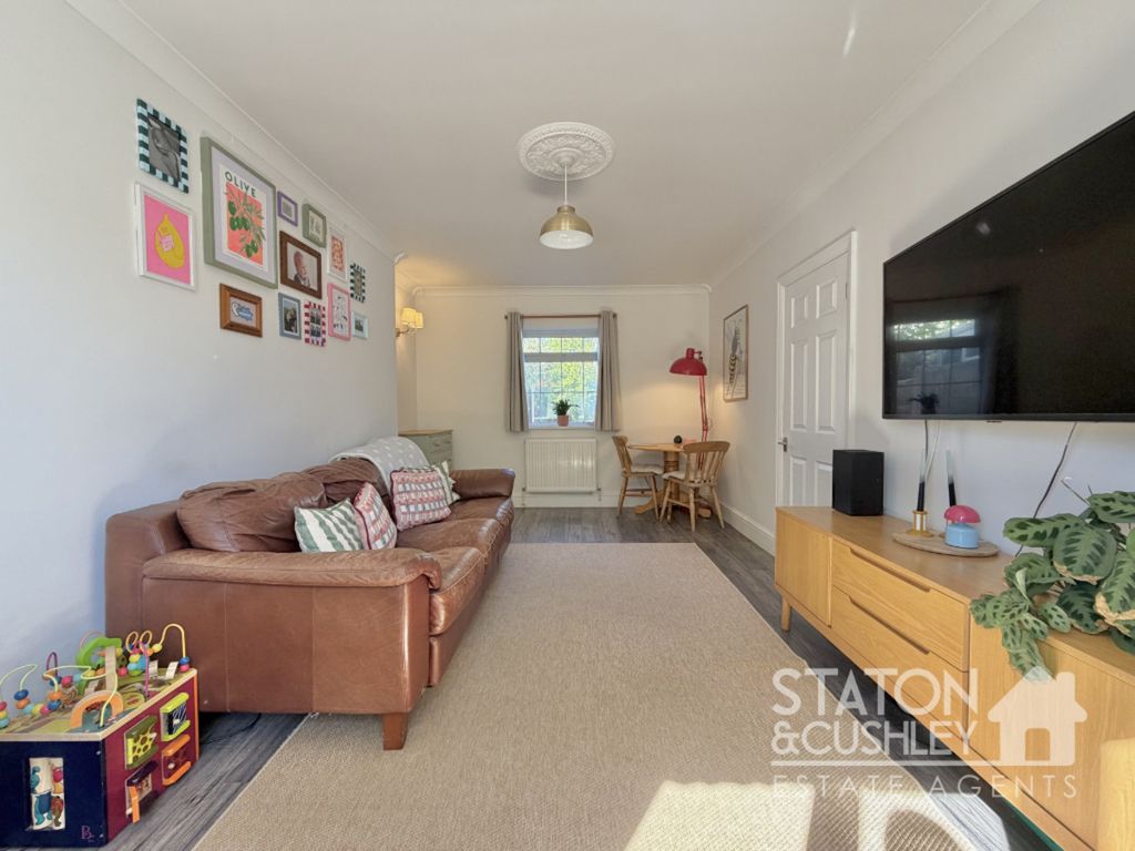 Property photo 3 of 25