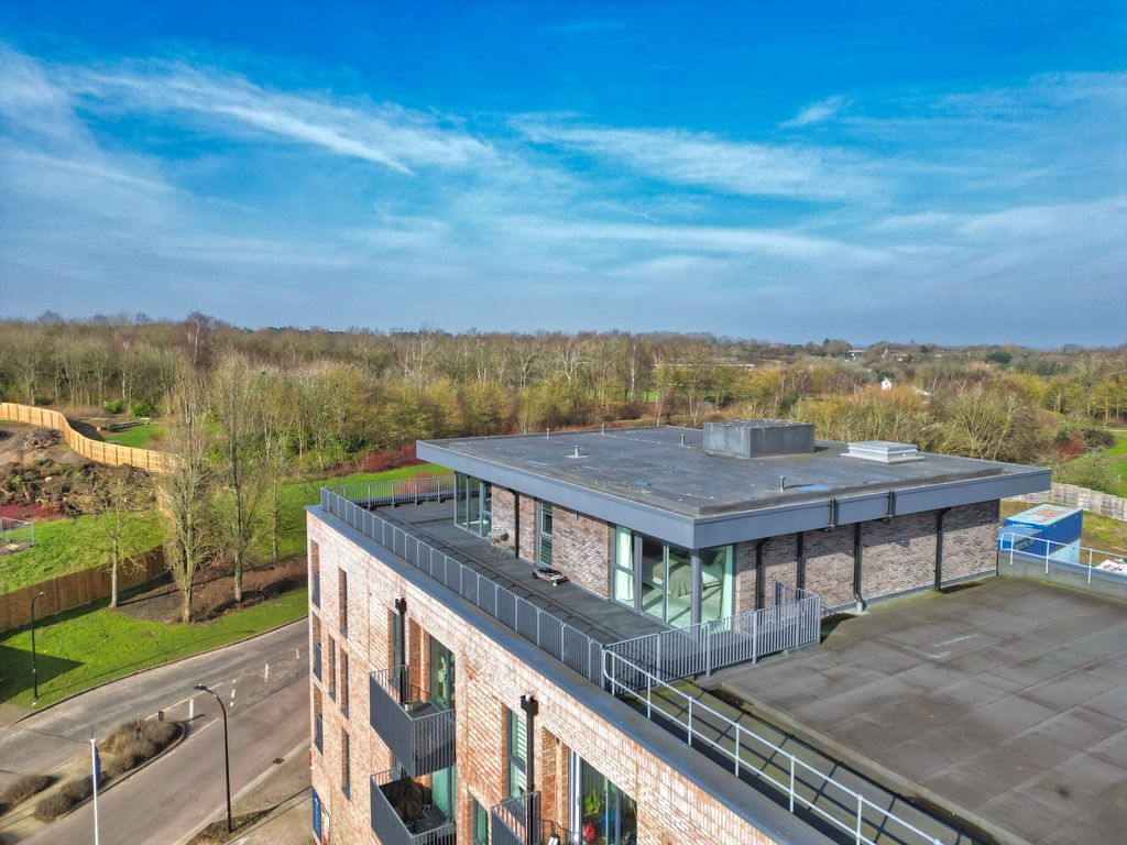 Property photo 3 of 20