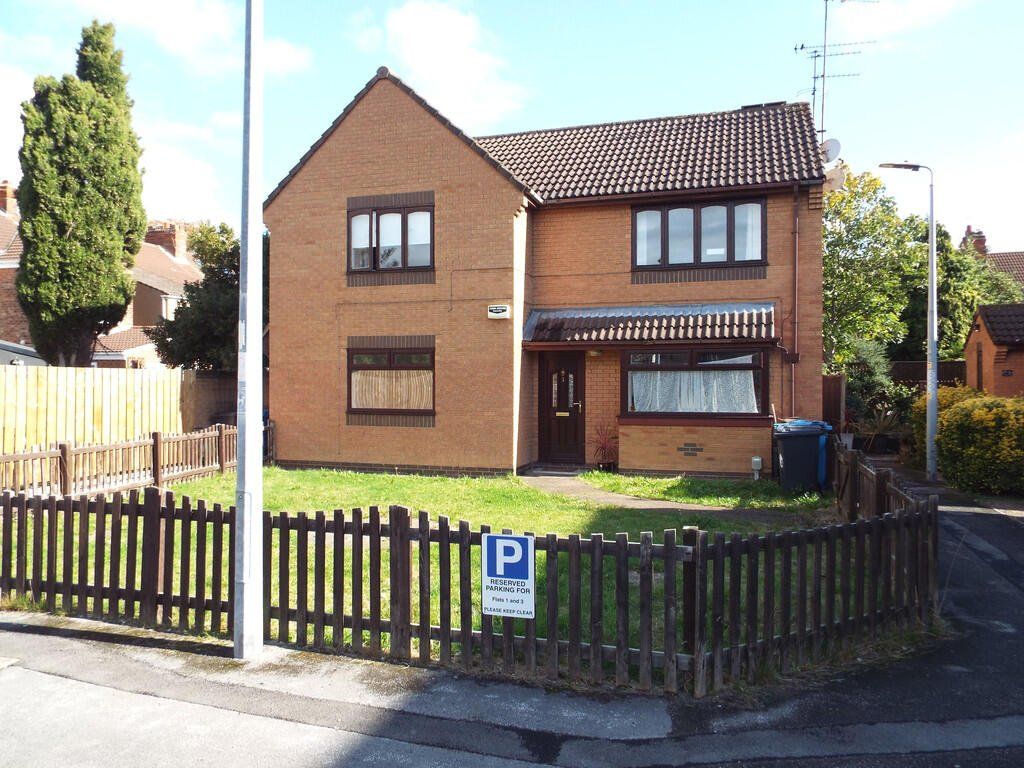 Property photo 1 of 10 Outside