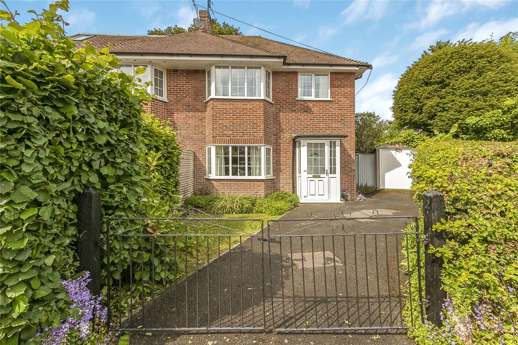 Property photo 1 of 12 Selworthy Close
