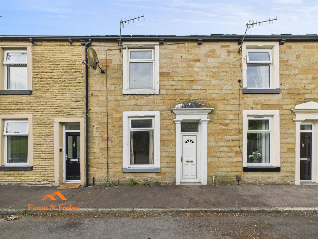 Property photo 1 of 15 Cam03956G0-Pr0108-Still014.Jpg