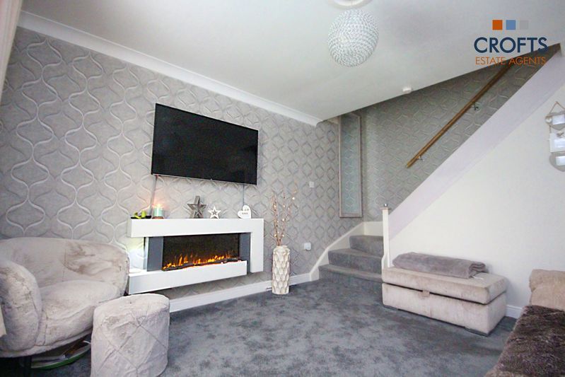 Property photo 2 of 10 Lounge