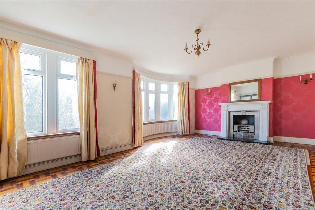 Property photo 3 of 21 21 (4 Of 21).Jpg