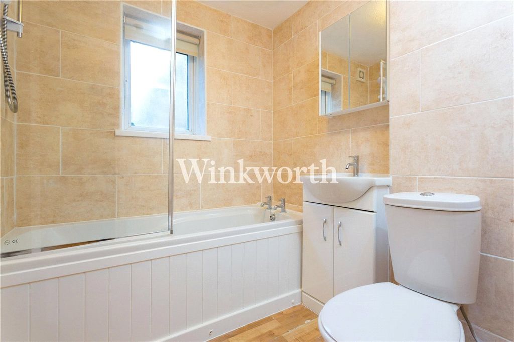 Property photo 3 of 7 Picture No. 02