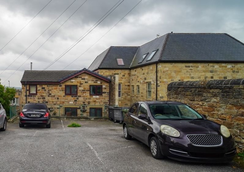 Property photo 1 of 18