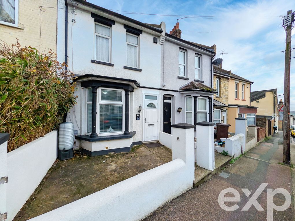 Property photo 1 of 17