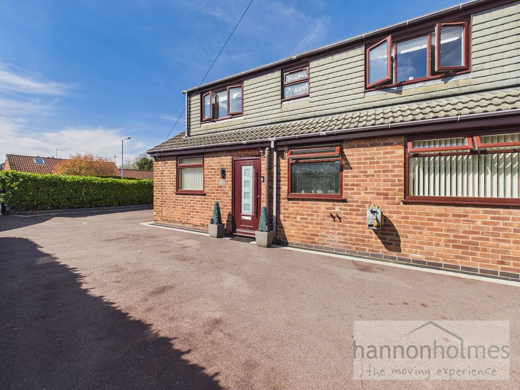 Property photo 2 of 36 Cam05283G0-Pr0172-Still001