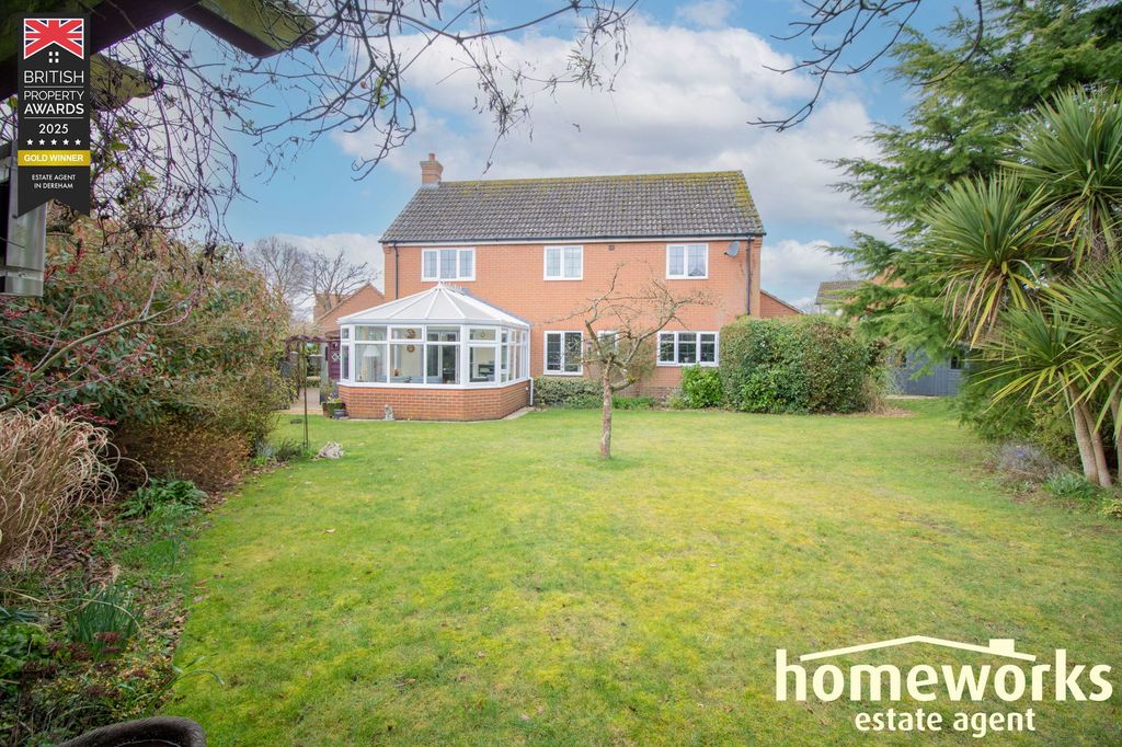 Property photo 3 of 28