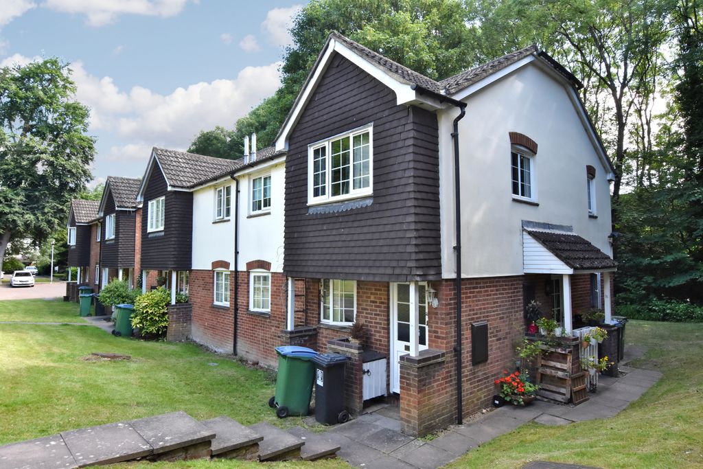 Property photo 1 of 6 Exterior